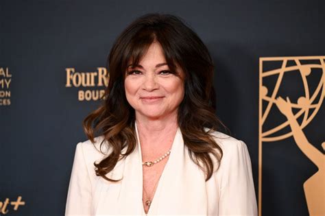 does valerie bertinelli smoke|Valerie Bertinelli Shares Update on Health, Struggle With .